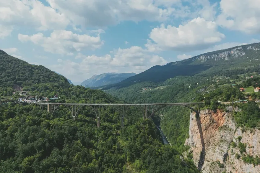 The Tara and Morača canyons
