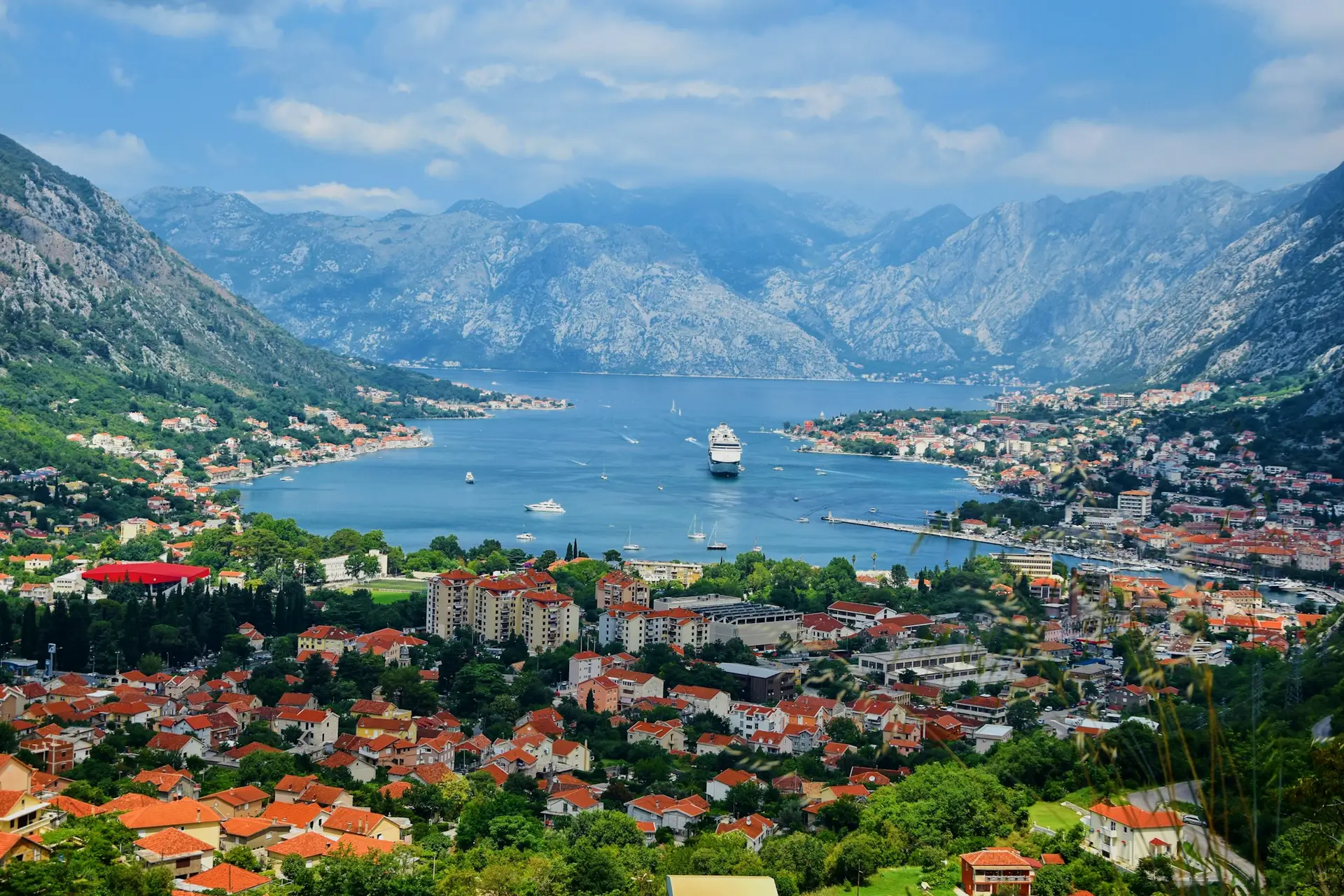 Bay of Kotor: red roofs, turquoise water and mountains